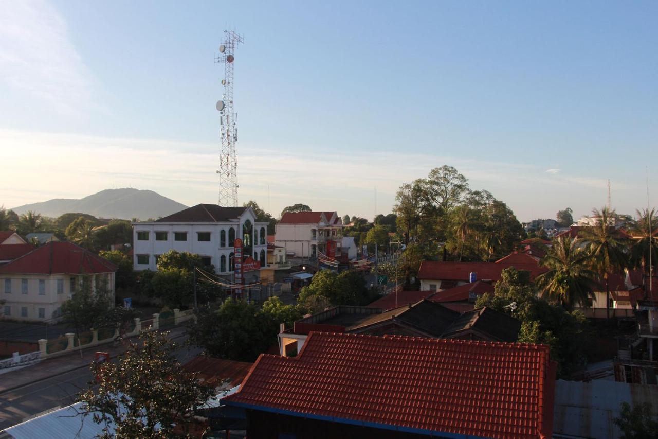 Pama Hotel Kampong Chhnang Eksteriør billede