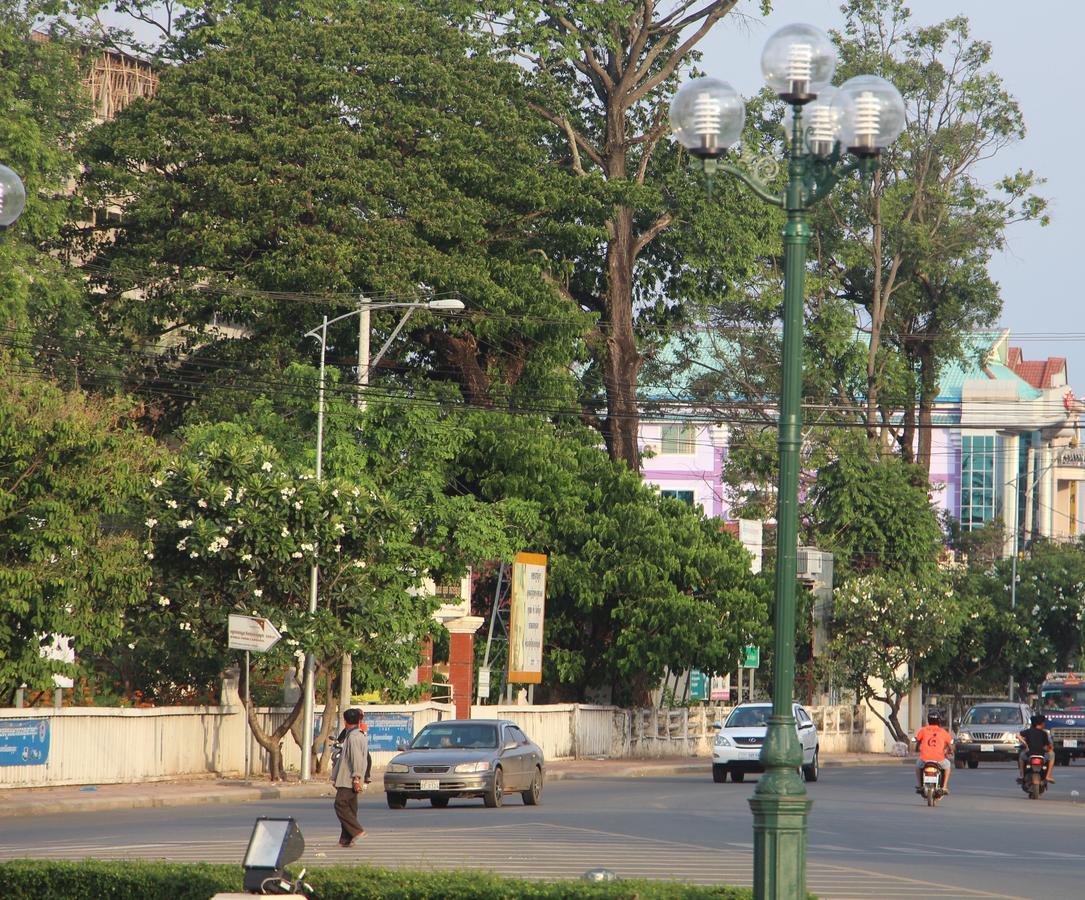 Pama Hotel Kampong Chhnang Eksteriør billede